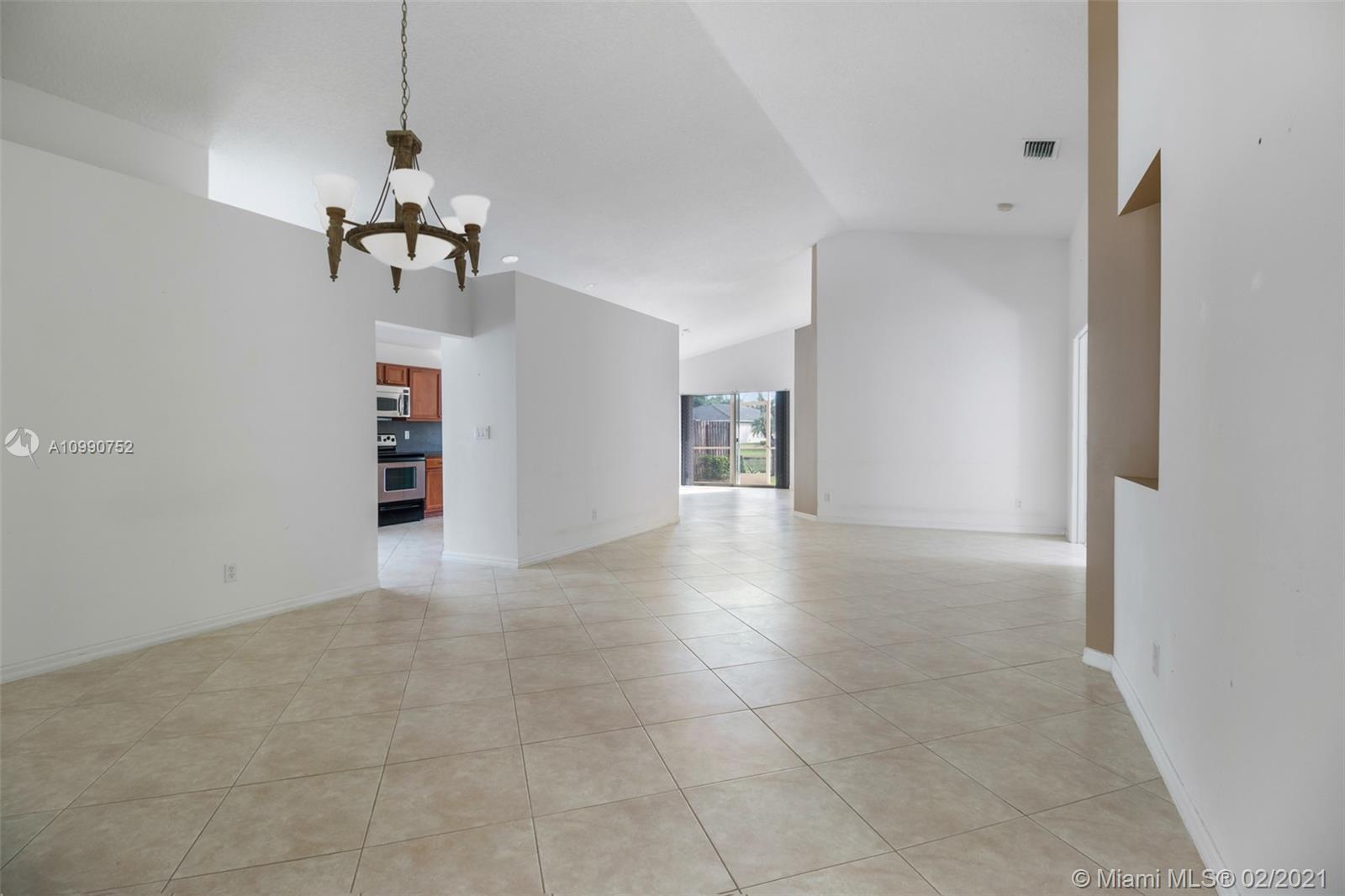 Boynton Beach, FL 33472,8090 Duomo Cir