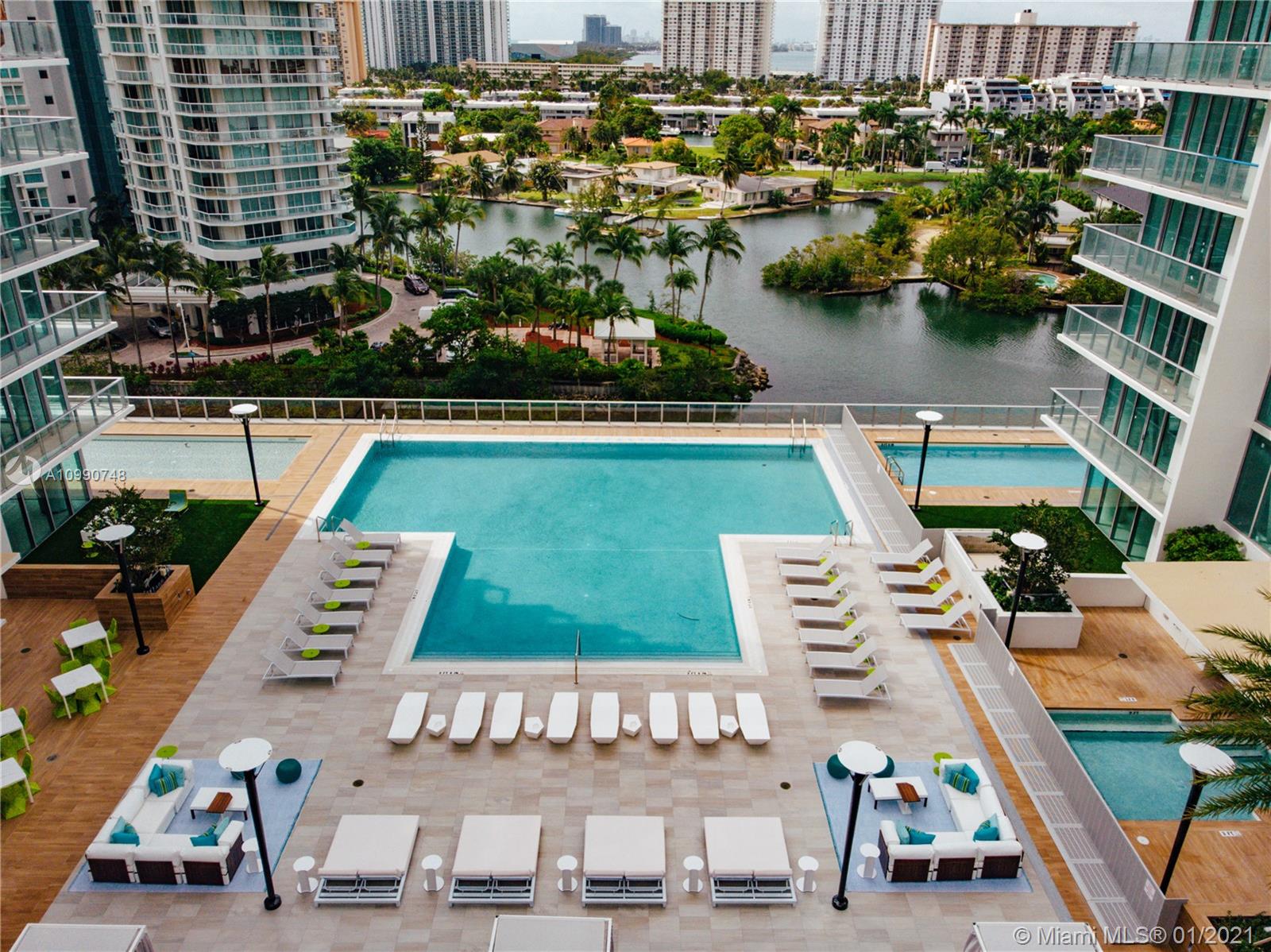 Sunny Isles Beach, FL 33160,330 Sunny Isles Blvd #5-703