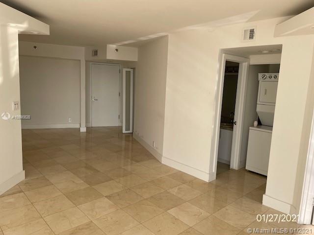 Aventura, FL 33160,1000 Island Blvd #2011