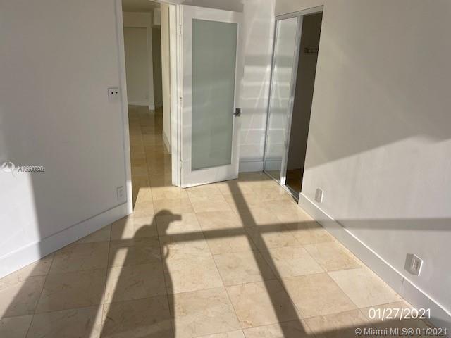 Aventura, FL 33160,1000 Island Blvd #2011