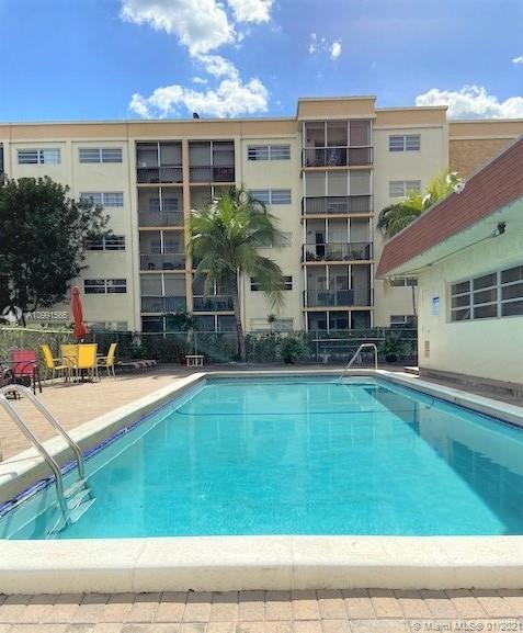 220 SW 9th Ave #510, Hallandale Beach, FL 33009