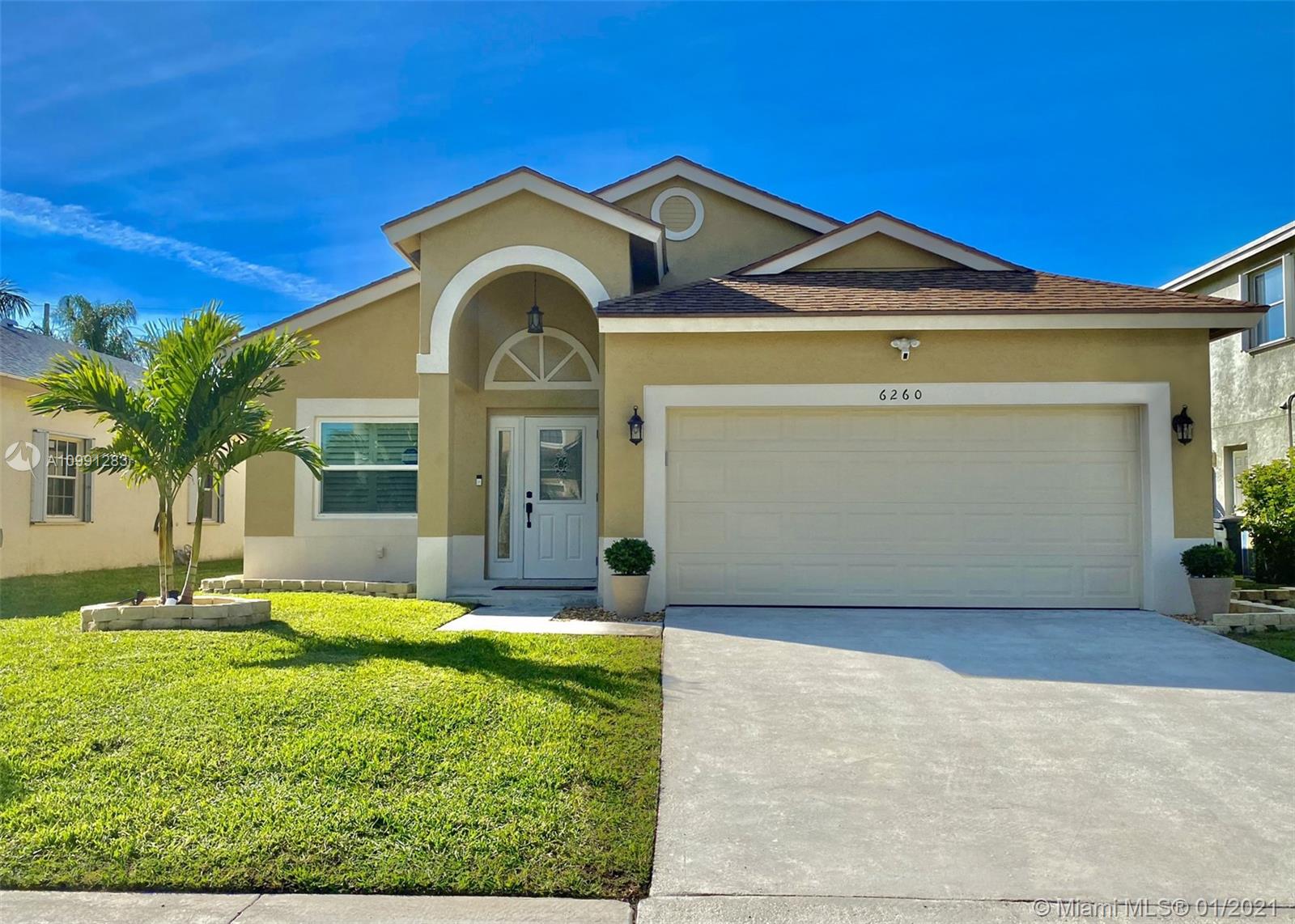 6260 Lansdowne Cir, Boynton Beach, FL 33472