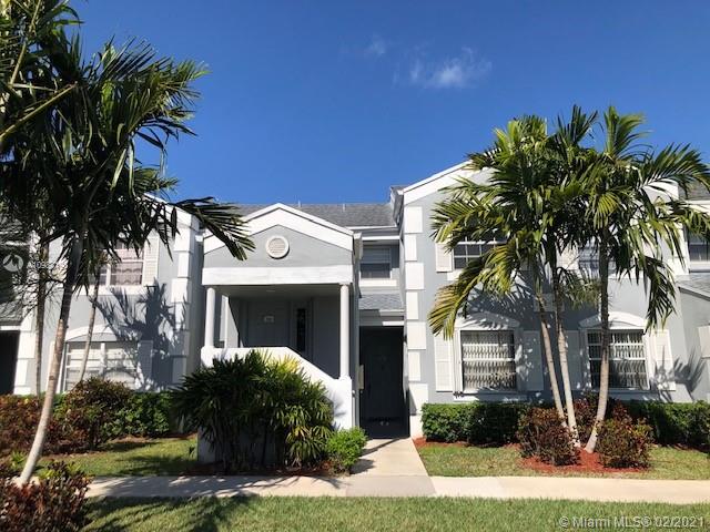 FRESHLY PAINTED SPACIOUS 2ND FLOOR CONDO W/ NEW CARPET & LAMINATE FLOORING. ALSO OFFERS NEW SS RANGE, NEW SS DISHWASHER, NEW WASHER & DRYER. SCREENED PATIO.  RENT INCLUDES BASIC CABLE & INTERNET, WATER, SEWER & TRASH. READY FOR MOVE IN!