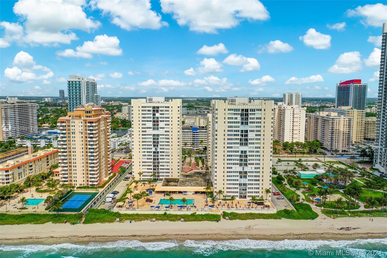 Hallandale Beach, FL 33009,1904 S Ocean Dr #1002