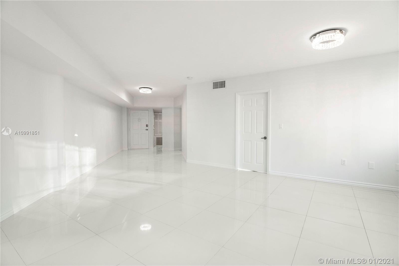 Miami, FL 33131,825 Brickell Bay Dr #2048