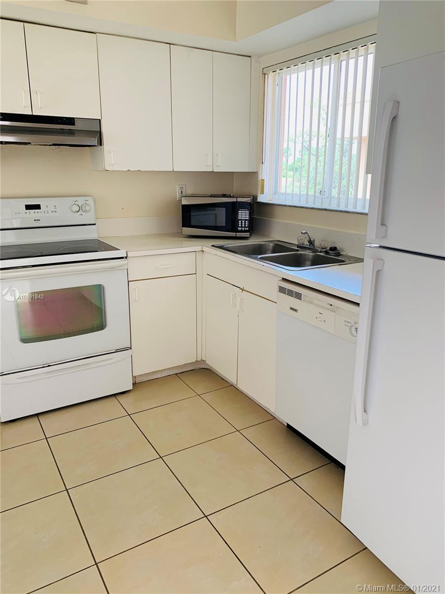 Miami, FL 33193,14915 SW 80th St #218