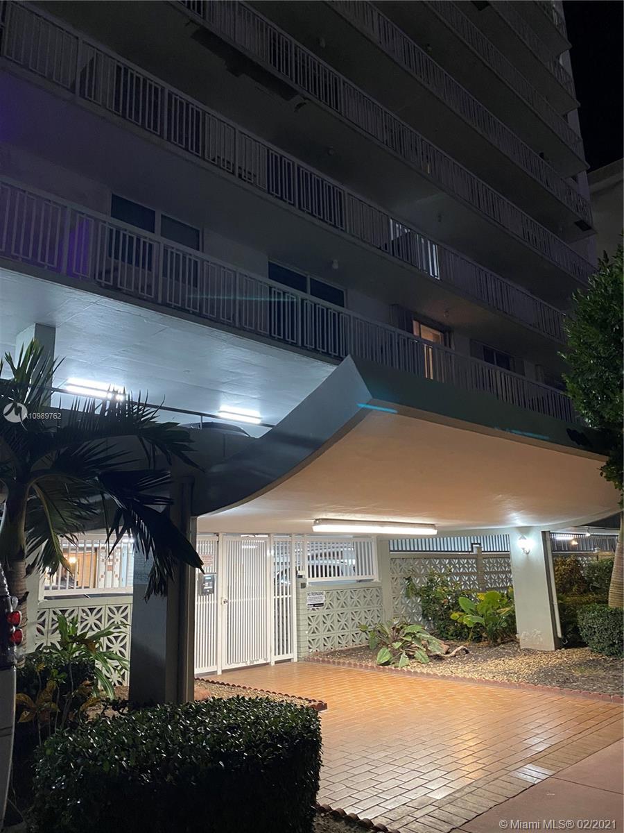 Miami Beach, FL 33139,401 Ocean Dr #419