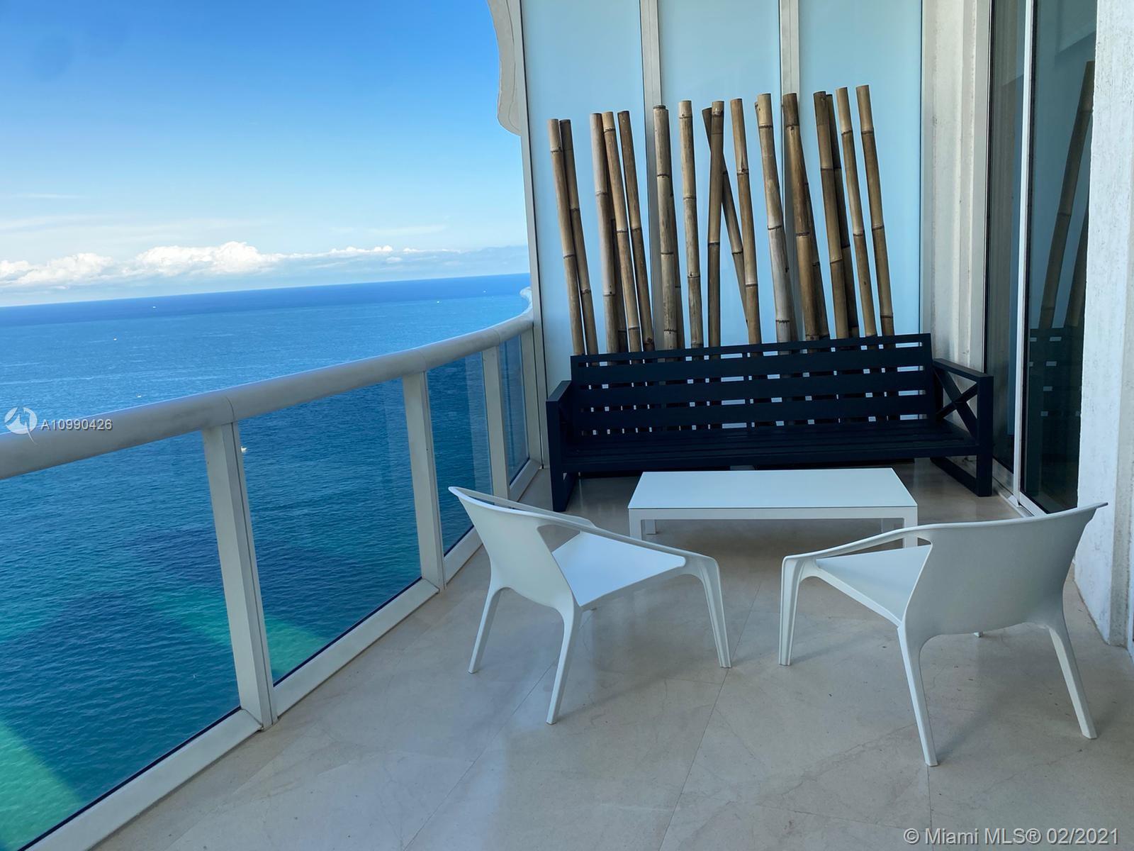 Sunny Isles Beach, FL 33160,15901 Collins Ave #3203