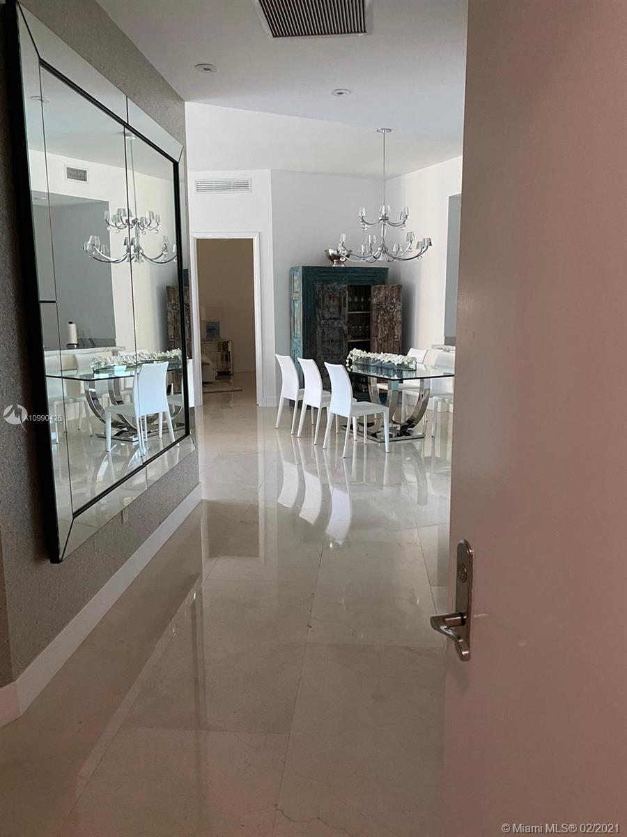 Sunny Isles Beach, FL 33160,15901 Collins Ave #3203