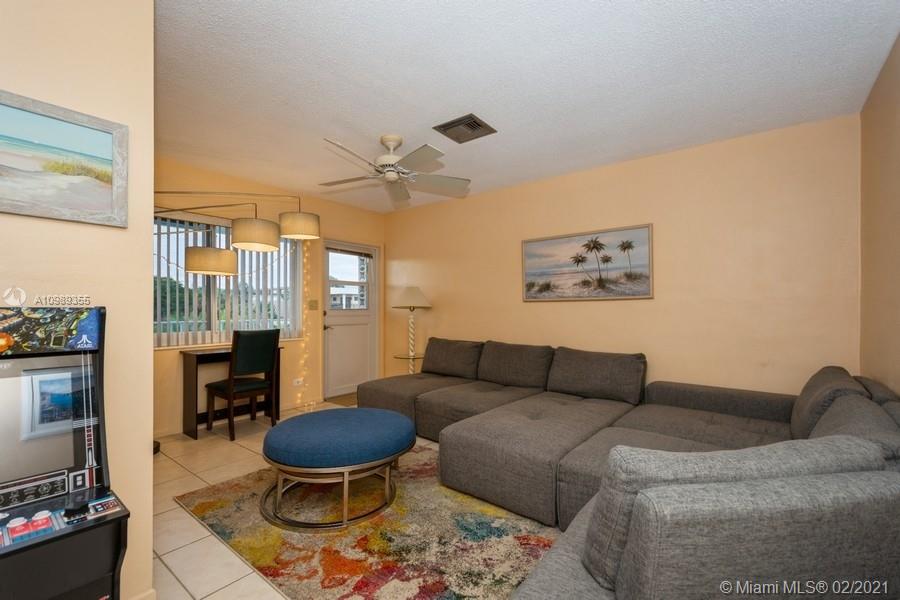 Pompano Beach, FL 33062,3232 Canal Dr #16