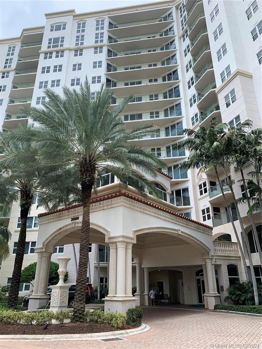 20000 E Country Club Dr #206, Aventura, FL 33180