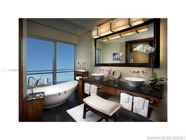 Bal Harbour, FL 33154,10295 Collins Ave #216/17