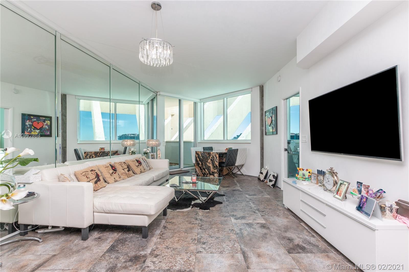 Miami Beach, FL 33139,300 S Pointe Dr #908