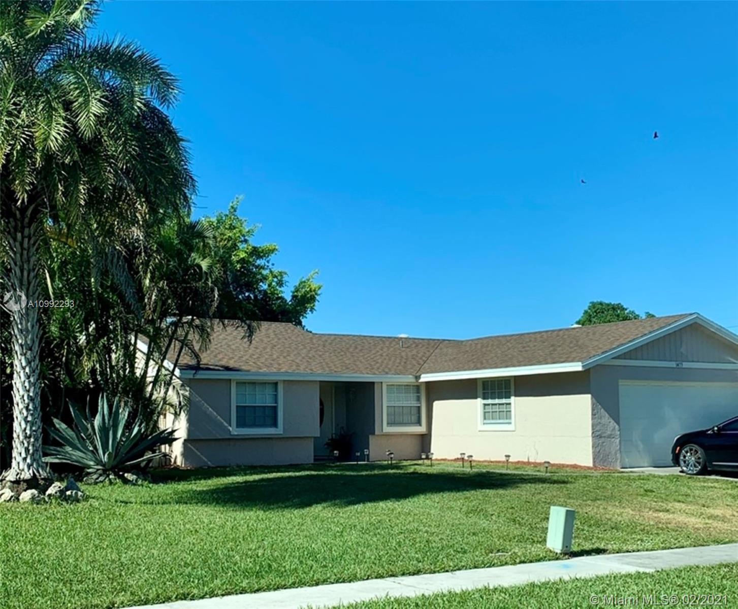 1473 Donwoods Ln,  Royal Palm Beach,  FL 33411
