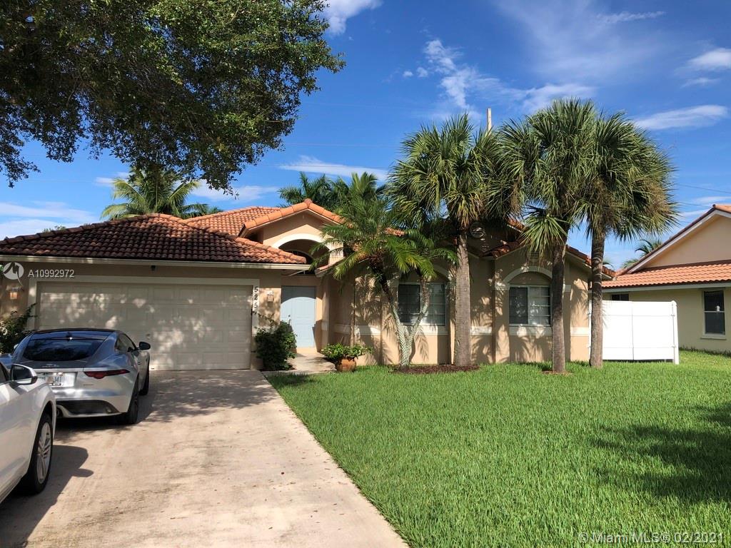 525 SW 169th Ter, Weston, FL 33326