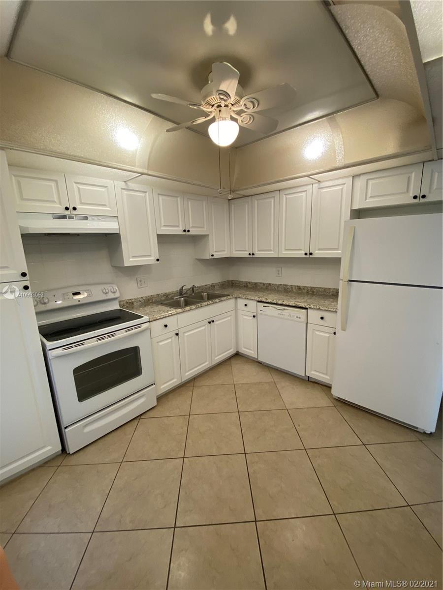 Lauderhill, FL 33319,5961 N Falls Cir Dr #110