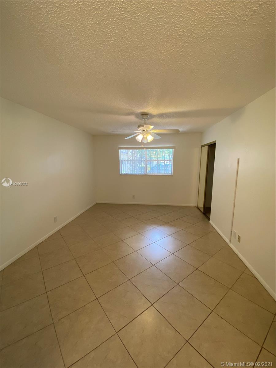 Lauderhill, FL 33319,5961 N Falls Cir Dr #110