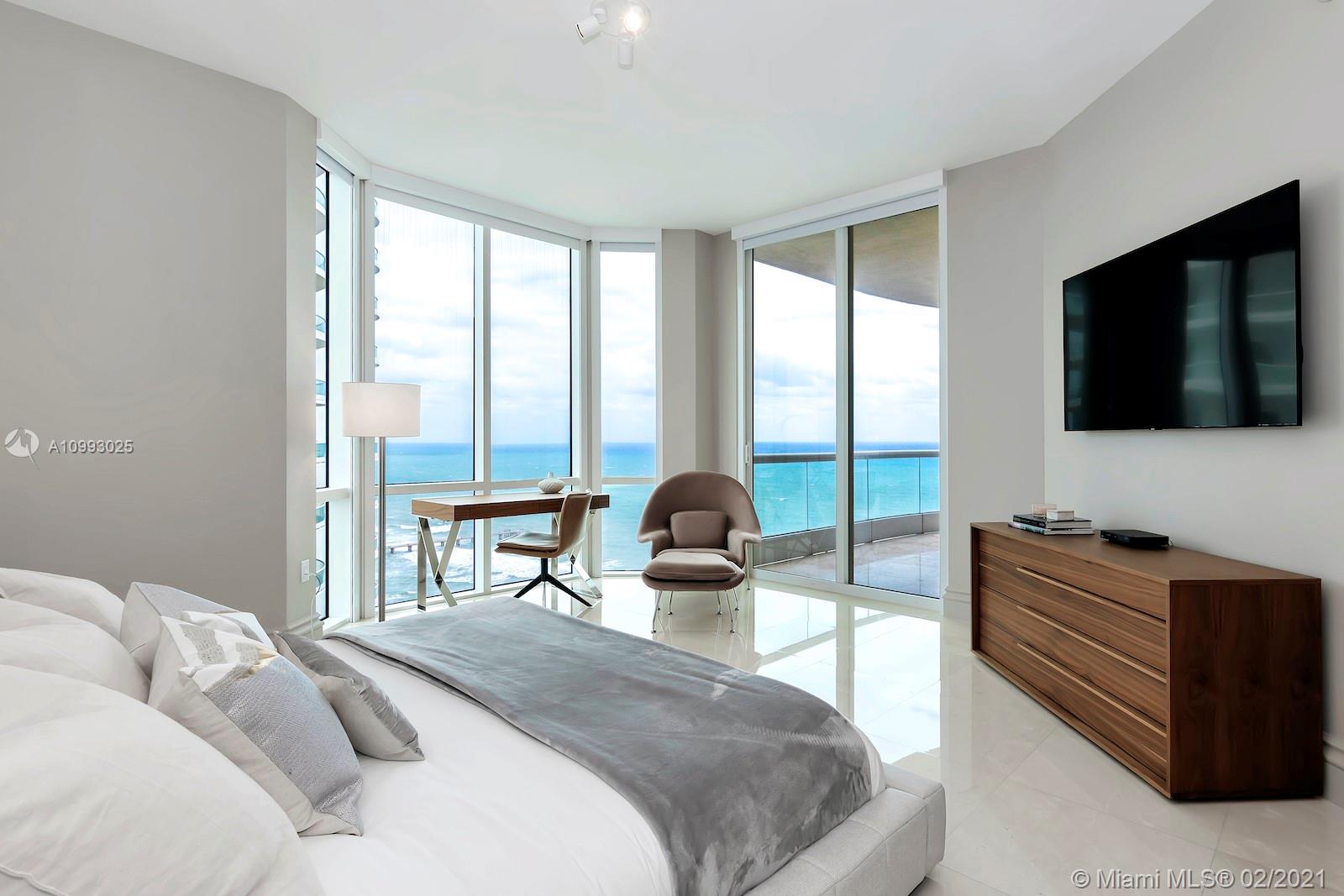 Sunny Isles Beach, FL 33160,16047 Collins Ave #2601