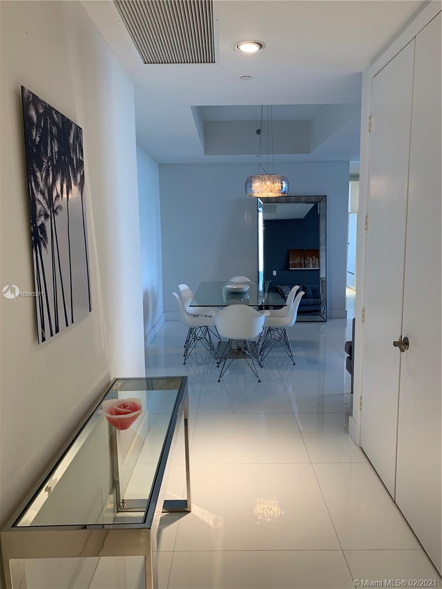 16001 Collins Ave #2105, Sunny Isles Beach, FL 33160