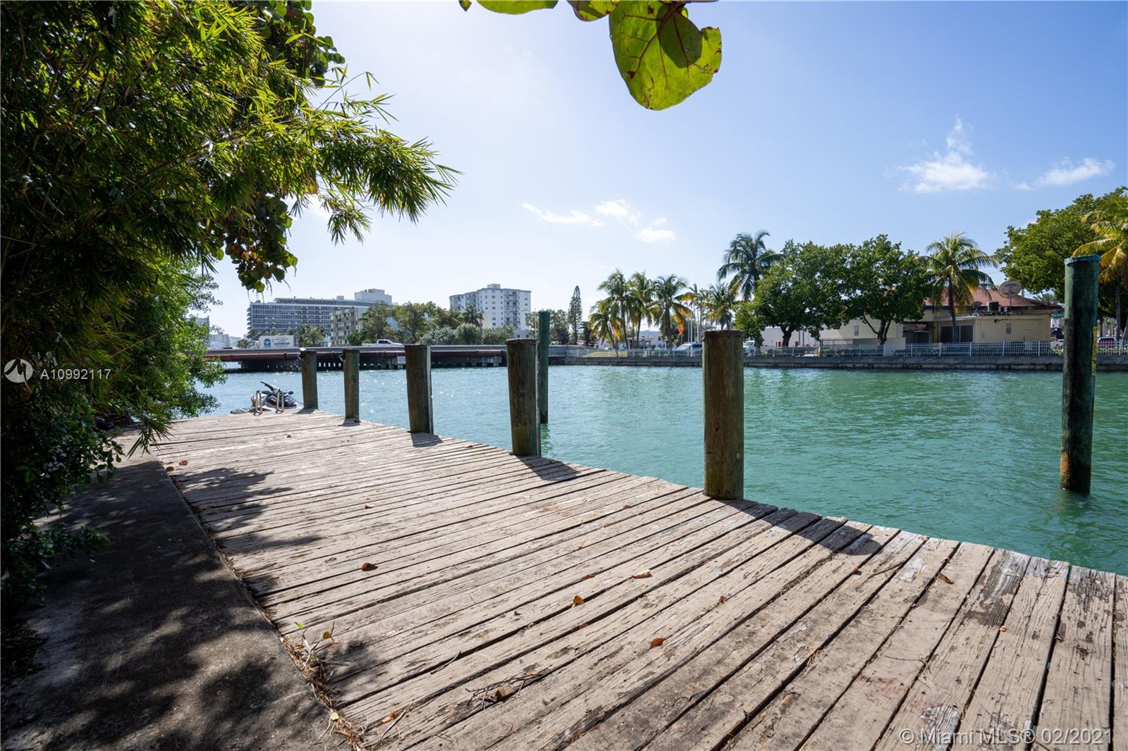 Miami Beach, FL 33141,7136 Bonita Dr Dock #1