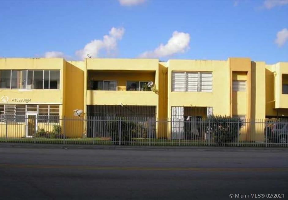 1555 W 44th Pl #252C, Hialeah, FL 33012