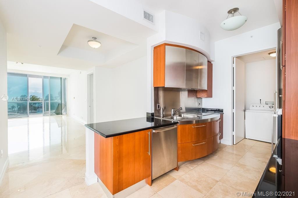 Sunny Isles Beach, FL 33160,18101 Collins Ave #704