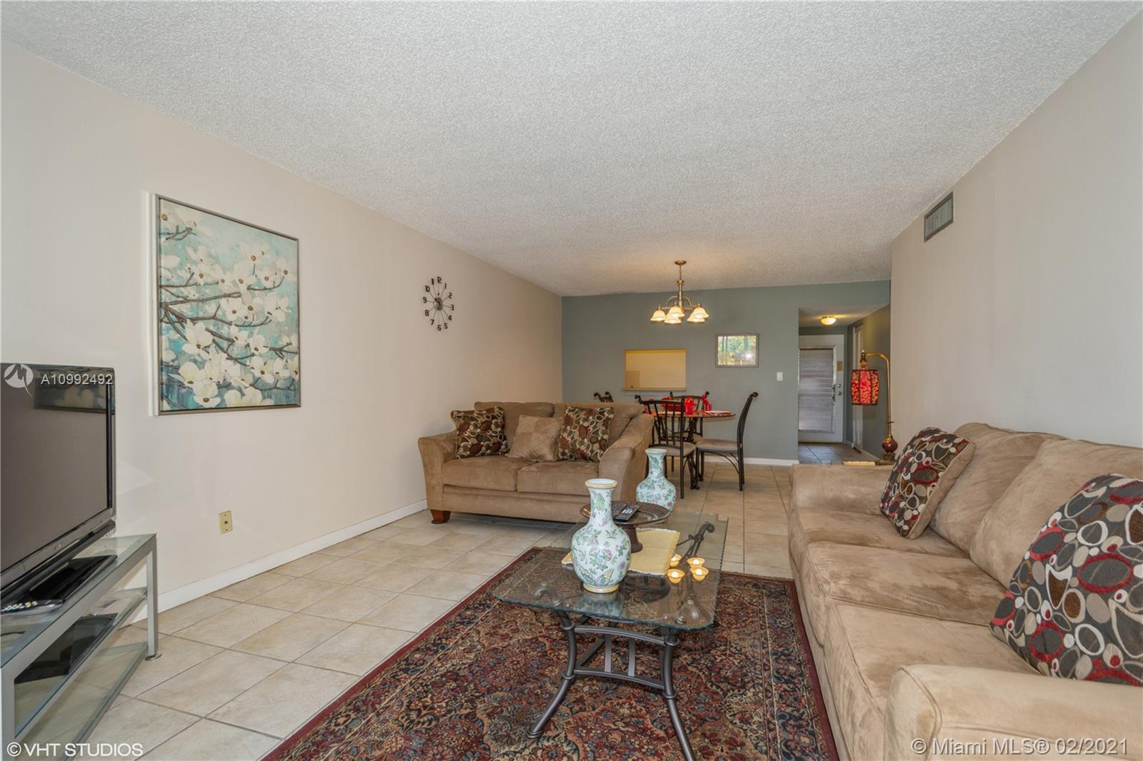 2850 Somerset Dr #318L, Lauderdale Lakes, FL 33311