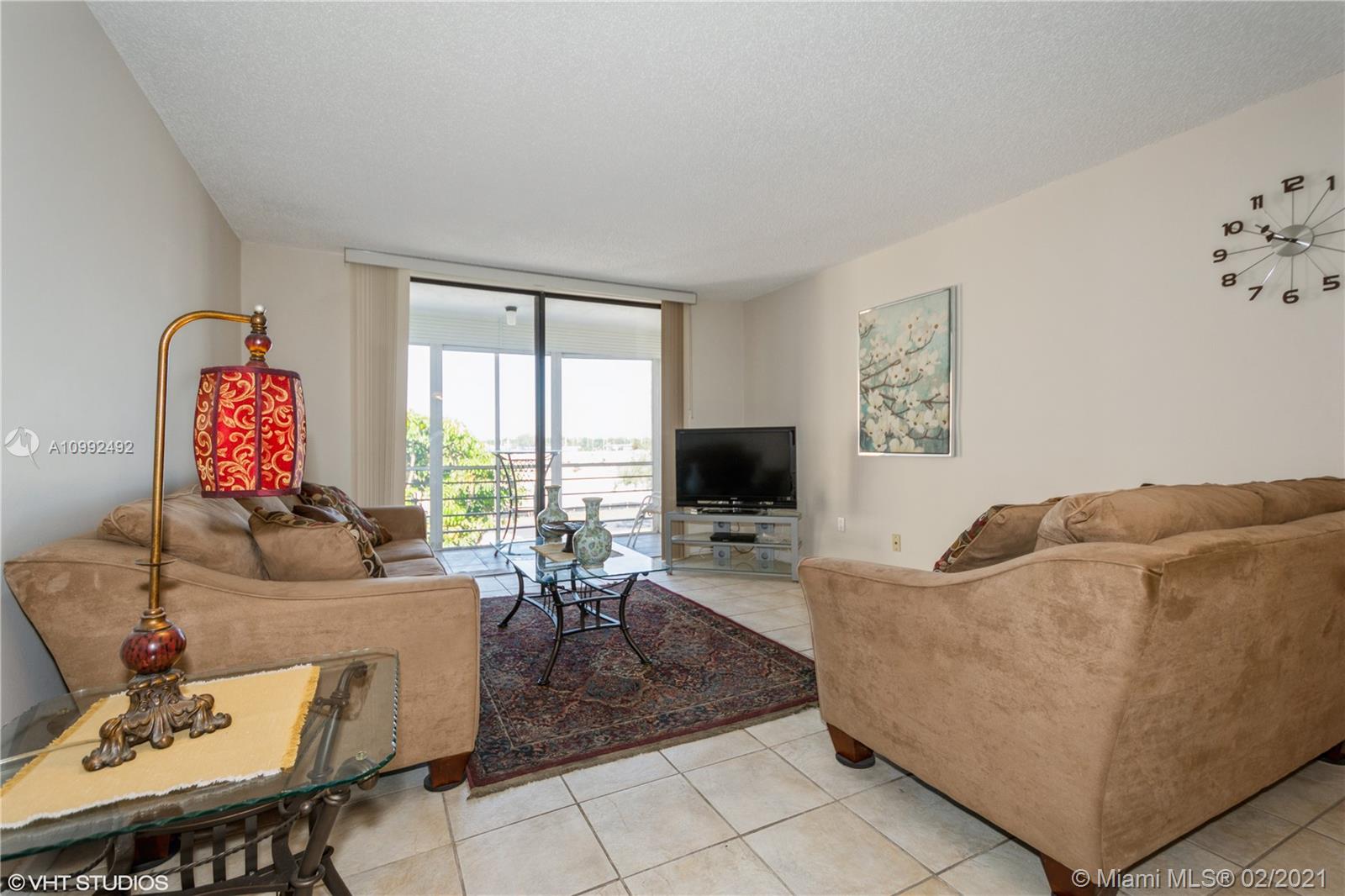 Lauderdale Lakes, FL 33311,2850 Somerset Dr #318L