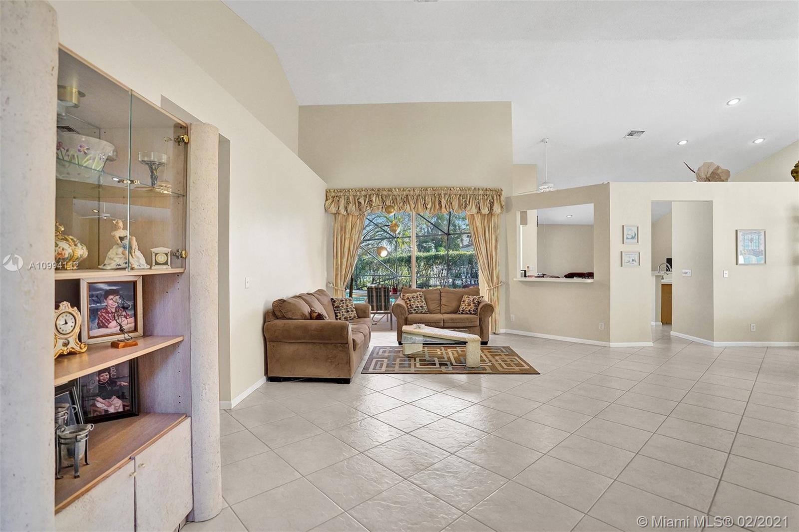 Coral Springs, FL 33067,5163 Chardonnay Dr