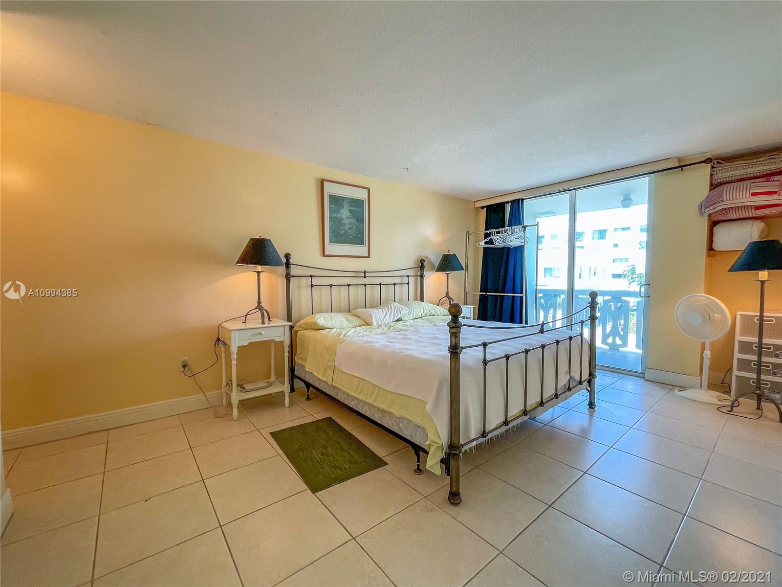 Miami Beach, FL 33141,8233 Harding Ave #204