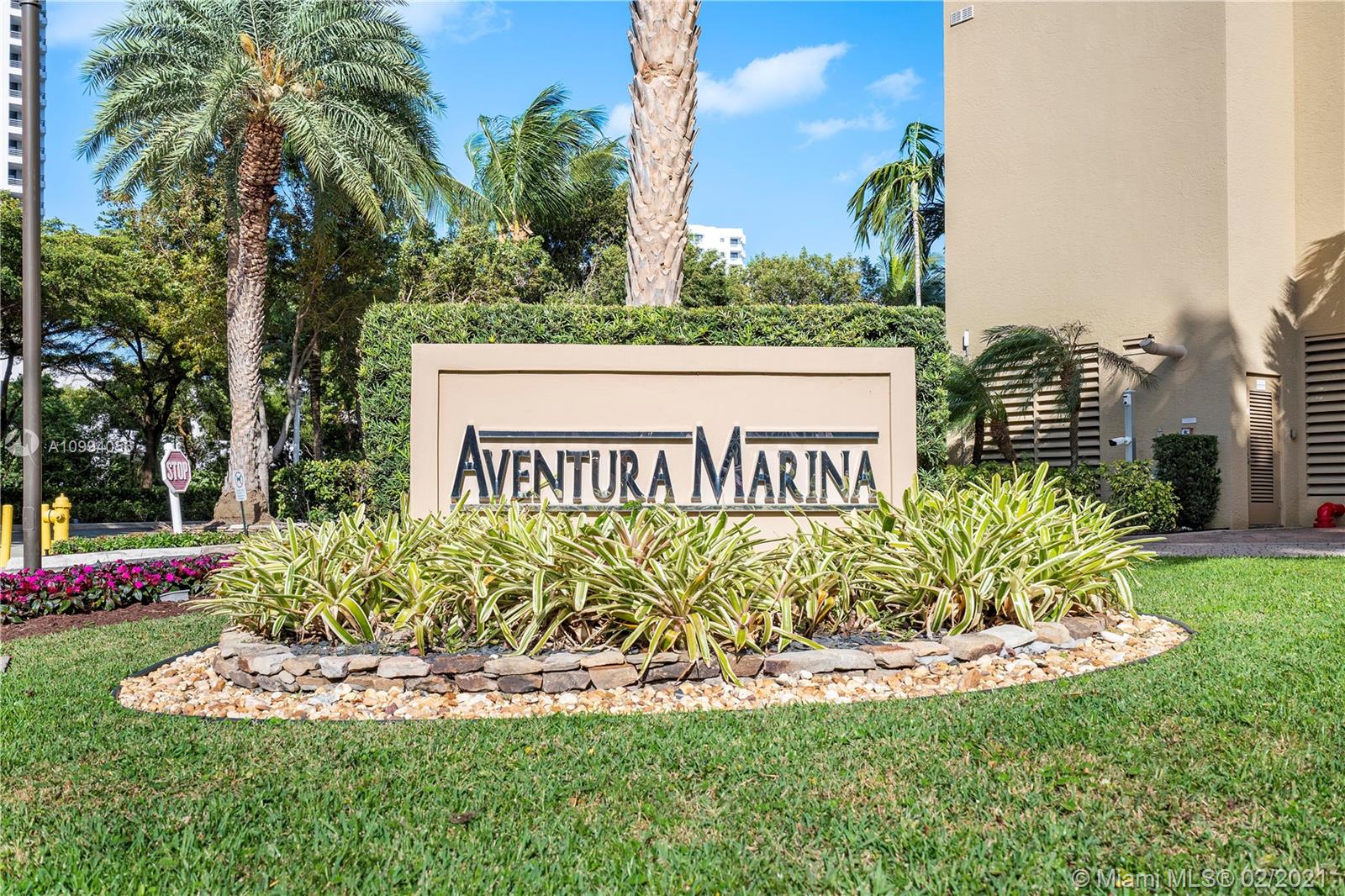 Aventura, FL 33180,3340 NE 190th St #401