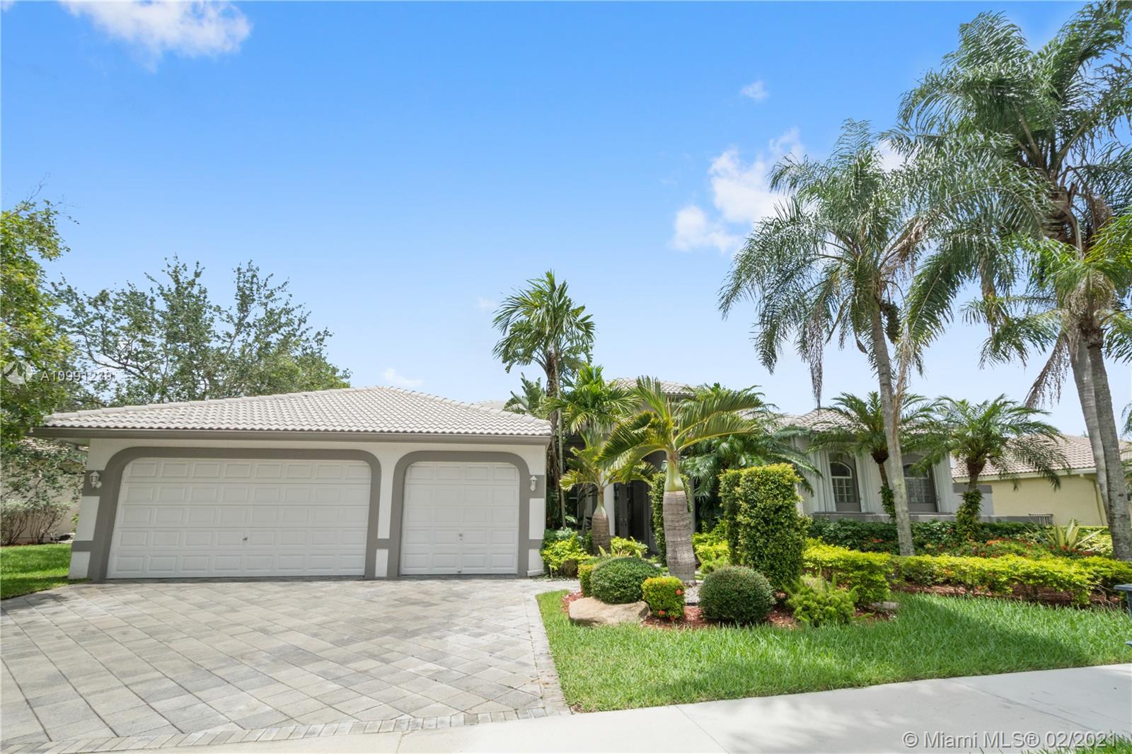 Weston, FL 33327,2536 Eagle Run Dr