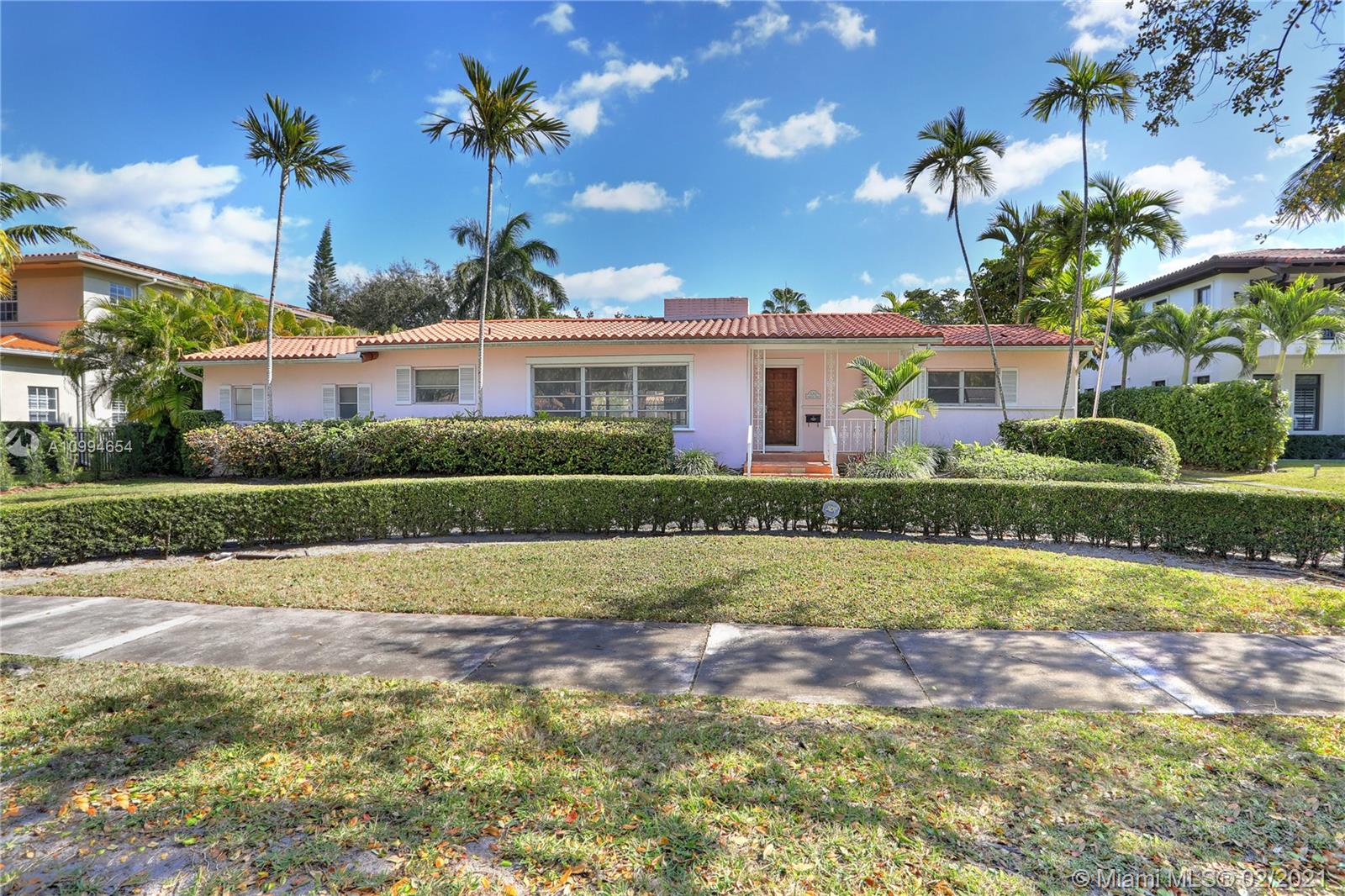 3711 Anderson Rd, Coral Gables, FL 33134