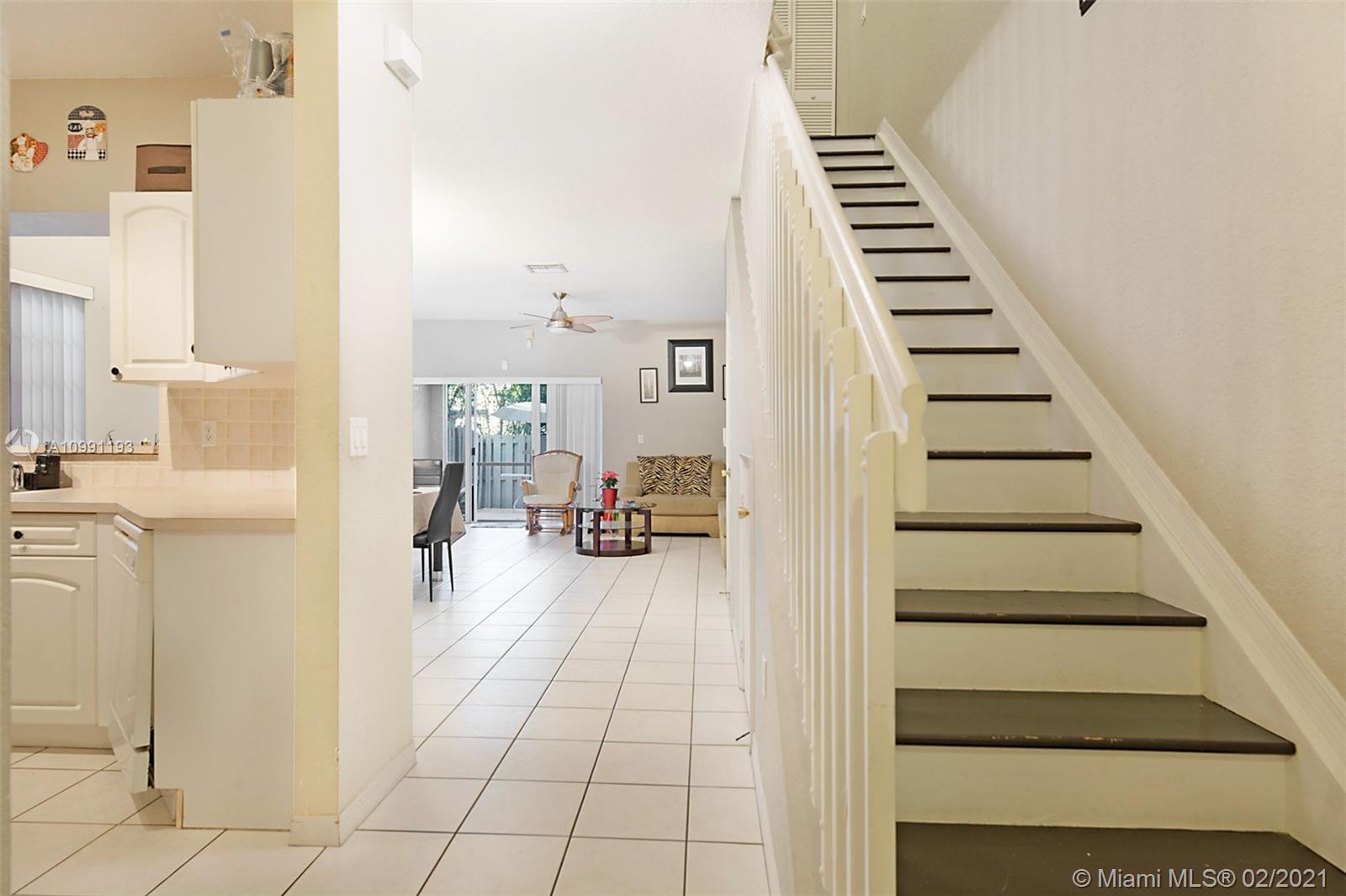 Pembroke Pines, FL 33024,1115 NW 100th Ave #1115