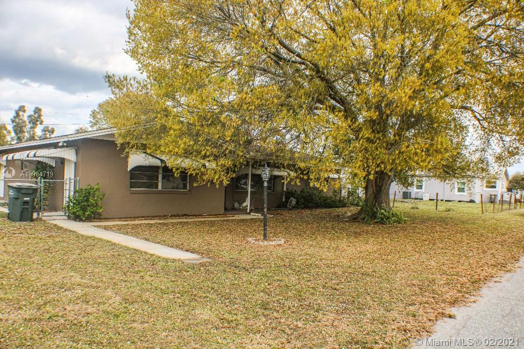 Other City - In The State Of Florida, FL 33440,315 W Alverdez