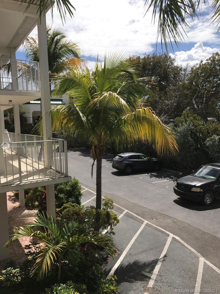 Key Largo, FL 33037,300 Ocean Dr #24