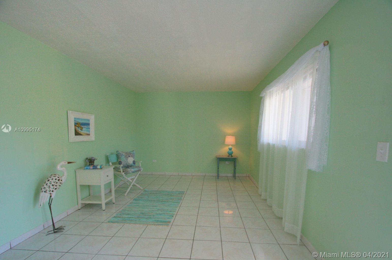 Key Largo, FL 33037,300 Ocean Dr #24