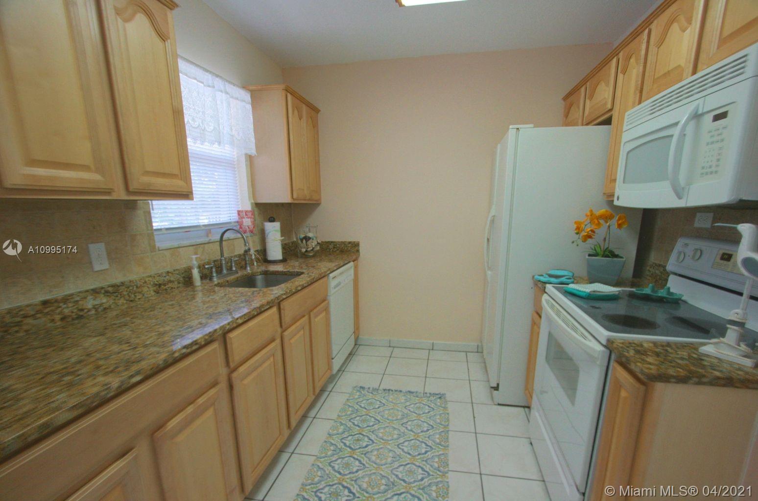 Key Largo, FL 33037,300 Ocean Dr #24