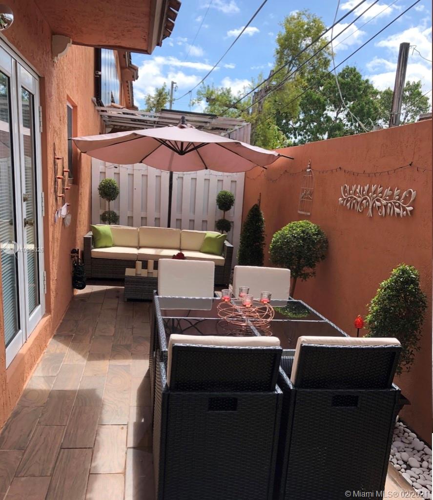 6002 SW 8th St #4, West Miami, FL 33144