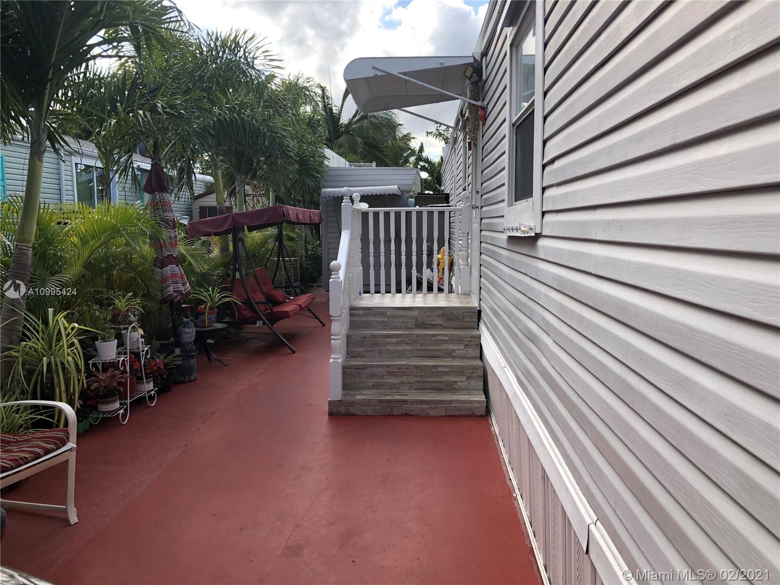 Homestead, FL 33033,28501 SW 152nd Ave #196