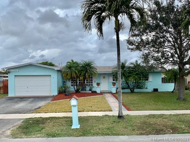 11921 NW 15th Ct, Pembroke Pines, FL 33026