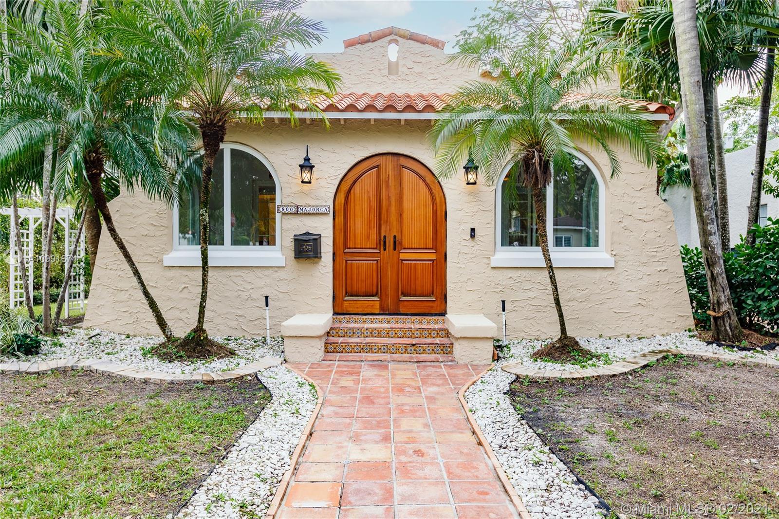 800 Majorca Ave, Coral Gables, FL 33134