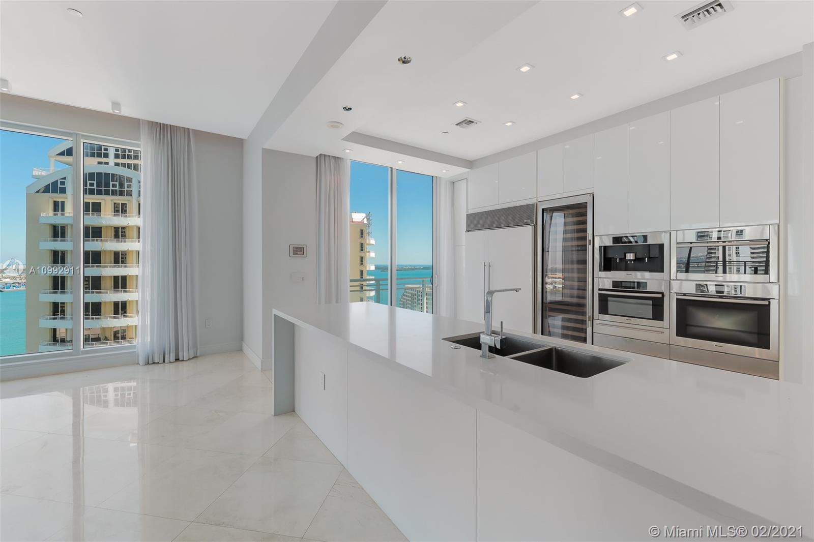 Miami, FL 33131,900 Brickell Key Blvd #1903