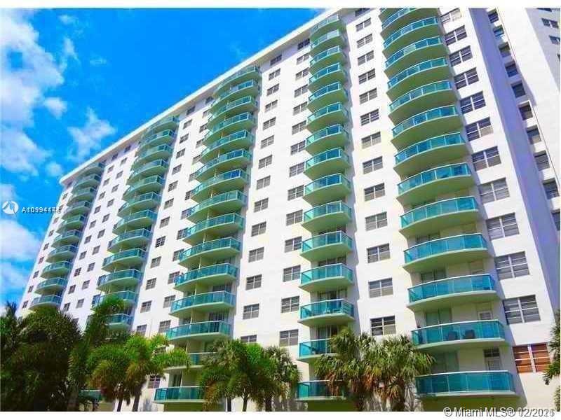 Sunny Isles Beach, FL 33160,19380 Collins Ave #1408