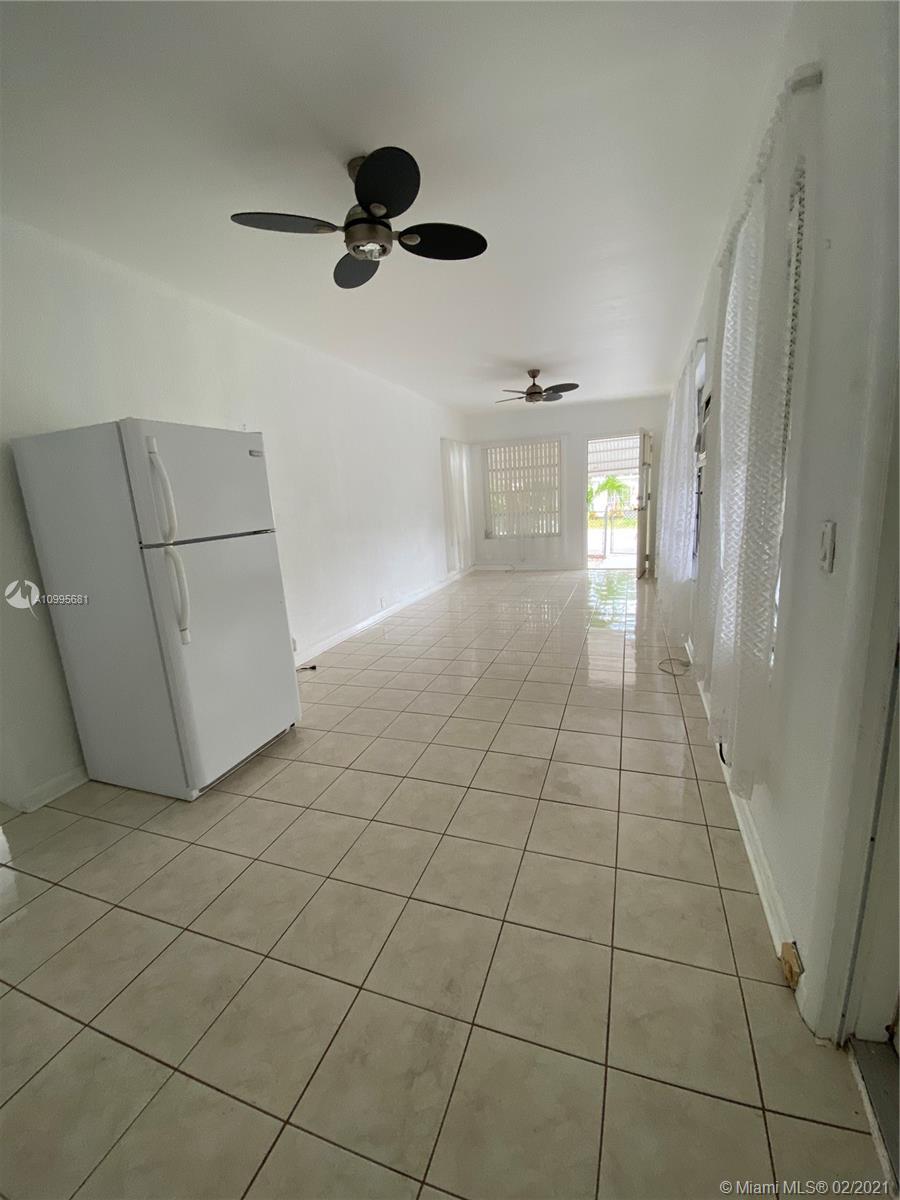 North Miami Beach, FL 33181,13654 NE 20th Pl