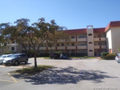 3001 E Sunrise Lakes Dr #111, Sunrise, FL 33322