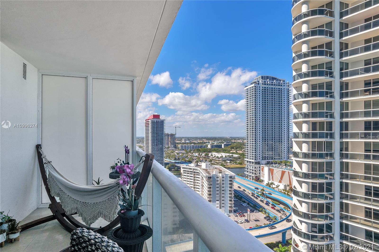 Hallandale Beach, FL 33009,1830 S Ocean Dr #2309