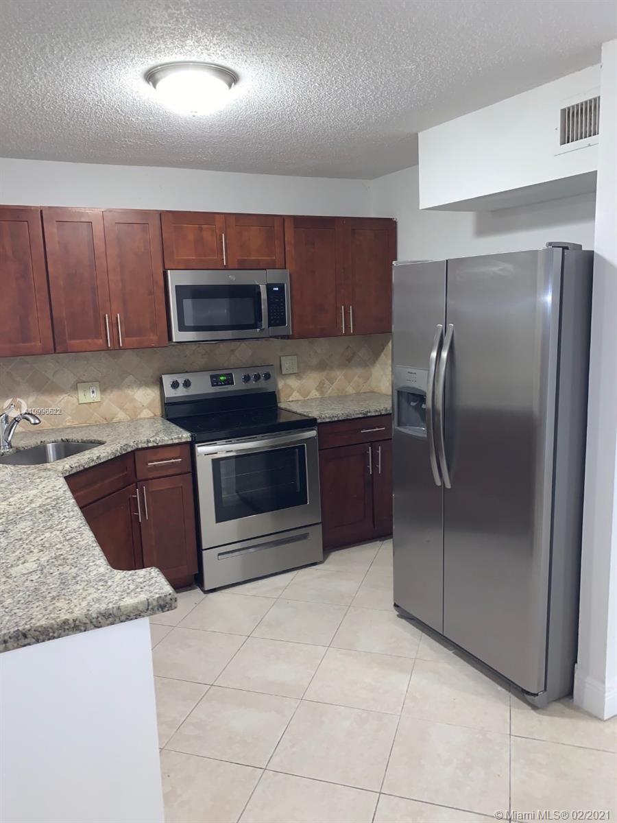 Sunrise, FL 33313,5950 NW 28th St #141