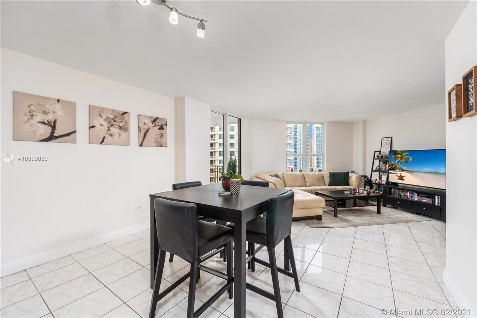 Miami, FL 33131,701 Brickell Key Blvd #2307