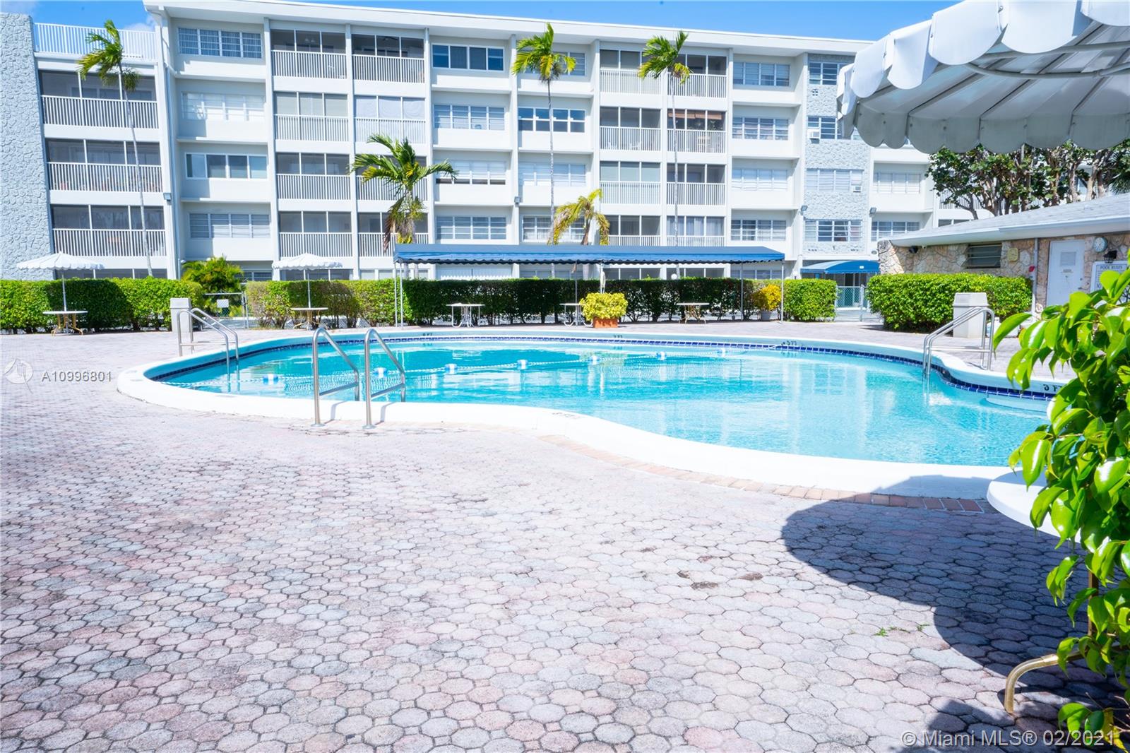 Hallandale Beach, FL 33009,215 SE 3rd Ave #101D